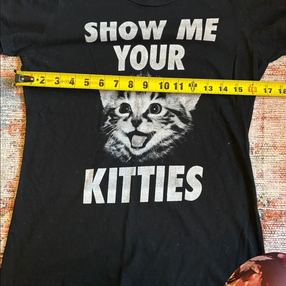 Black Cat Graphic T-Shirt